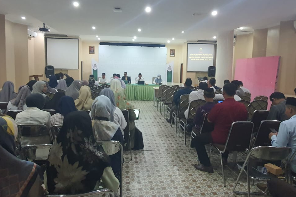 Rapat Evaluasi Ketercapaian Indikator Kinerja Utama (IKU) Tridharma Fakultas Tarbiyah