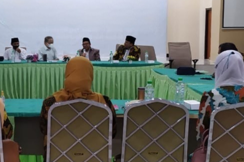 Penyusunan Kurikulum TBI: Kolaborasi Fakultas dan LPM untuk Pendidikan yang Lebih Baik