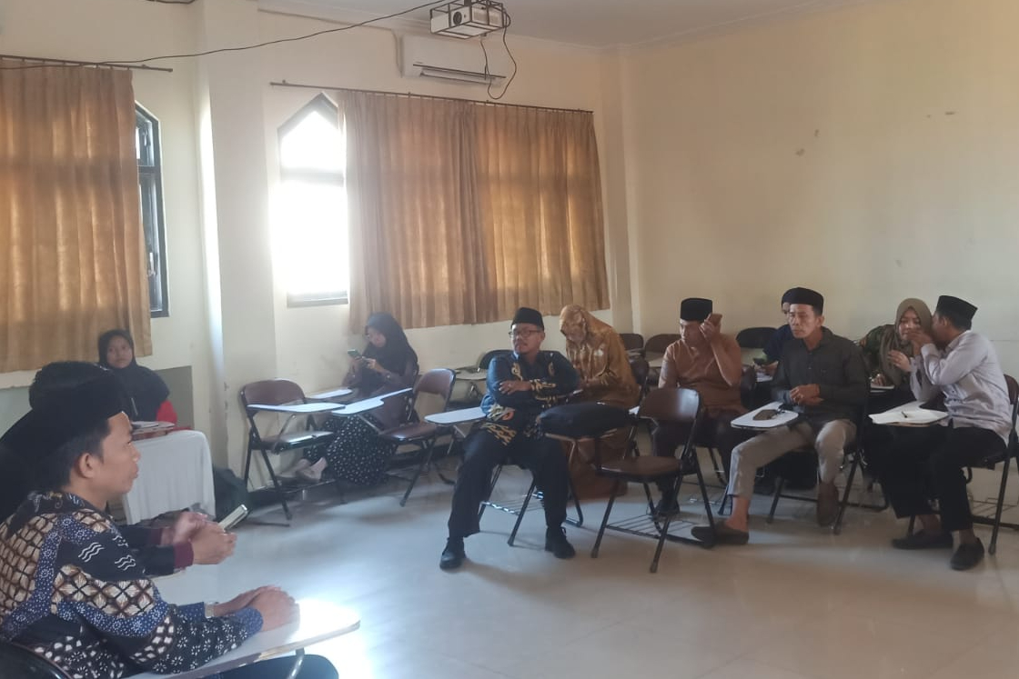 Rapat Koordinasi Dekanat dan Para Ketua Program Studi untuk Menyamakan Persepsi Pencapaian Tridharma Perguruan Tinggi