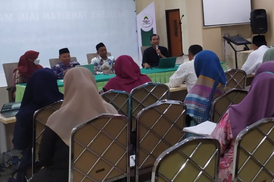 Rapat Evaluasi peningkatan kualitas pengabdian dan penelitian dosen TBI IAIN Madura